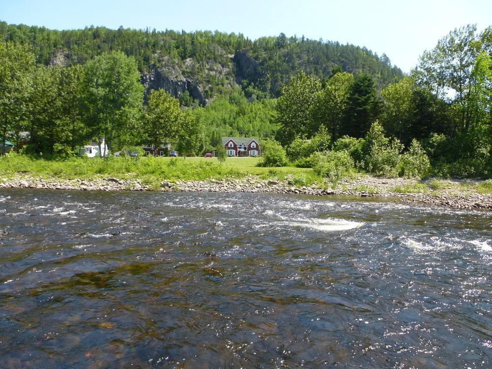 B&B Les Deux Pignons Petit-Saguenay Zewnętrze zdjęcie